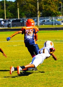 Good Shoe String tackle by No.11 on a kick return